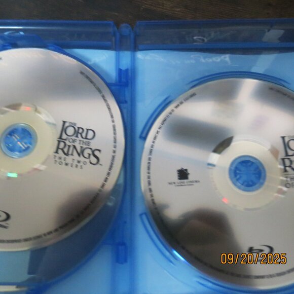 Lord of The Rings 3 Film Collection Blu Rays with Jewel Case - Picture 3 of 3